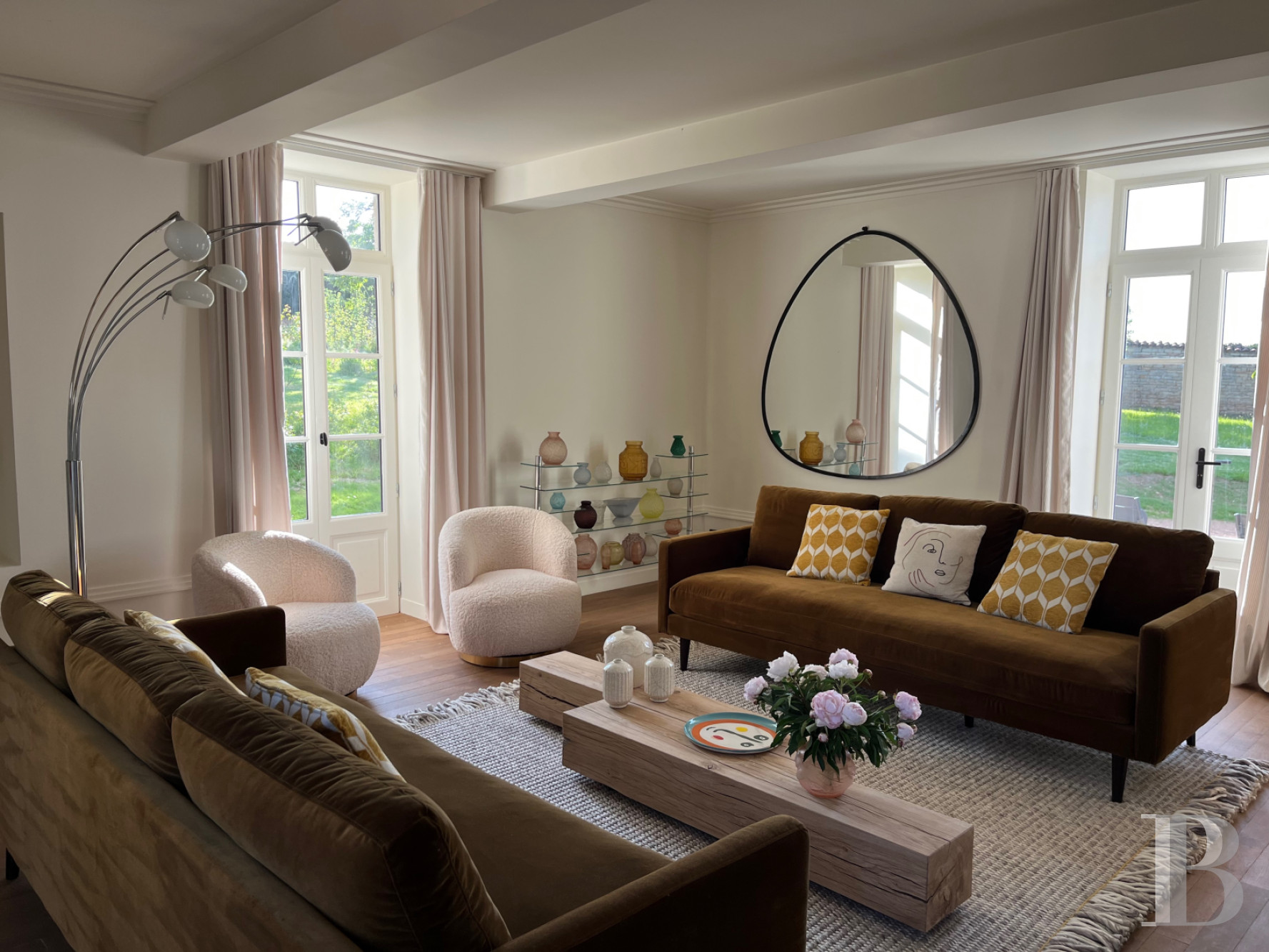 En Saône-et-Loire, dans le village de Lancharre, deux maisons du 17e siècle dans un domaine dédié à la villégiature - photo  n°7